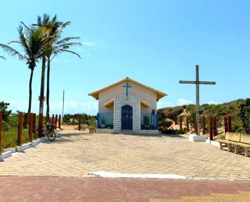 Frente Igrejinha de Guriri antes da reforma final de 2024